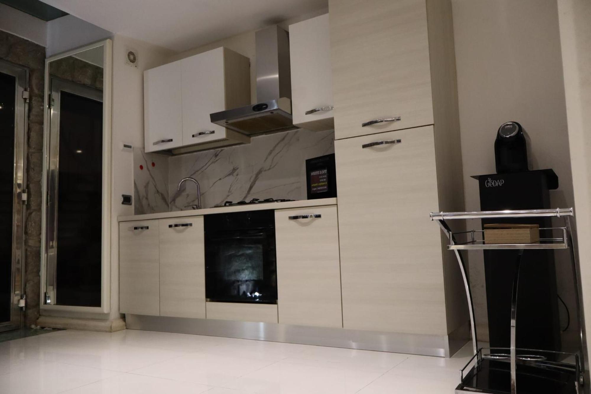 White Loft & Spa Витербо Экстерьер фото